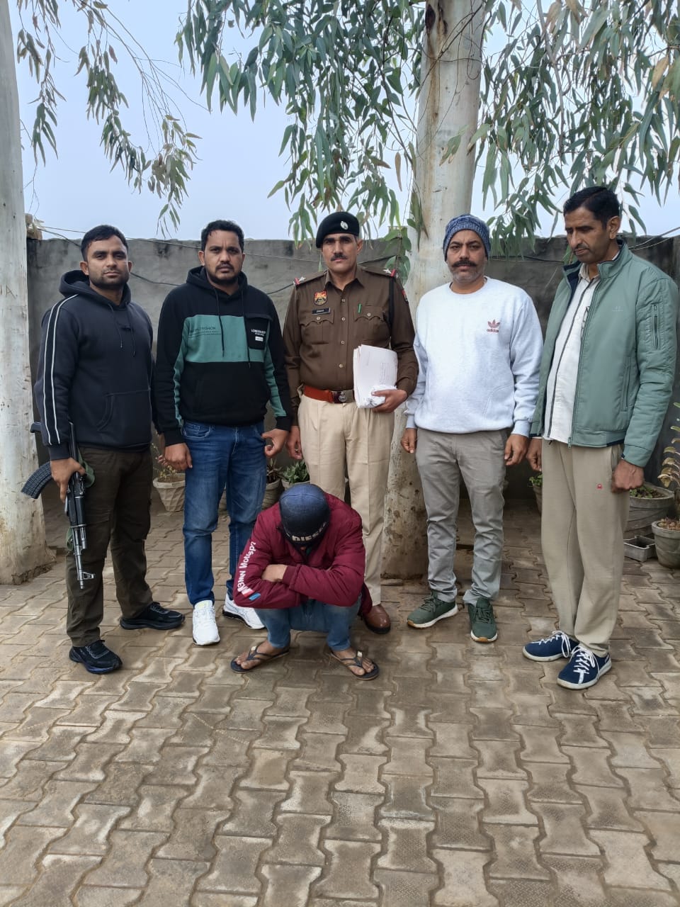 Two accused arrested for hacking mobile phone and withdrawing Rs 1.38 lakh from account