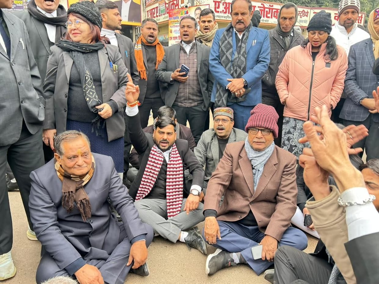 Lawyers got angry after the FIR was registered