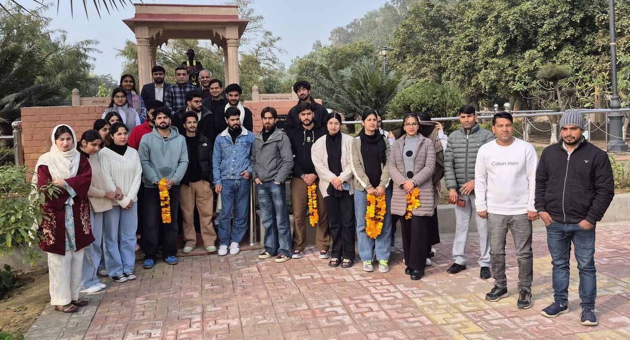 Kashmiri student delegation visits CRSU.