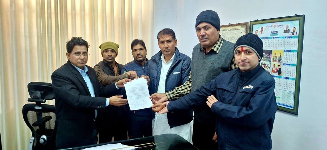 JJP submits memorandum to SDM alleging discharge of contaminated water into the canal.