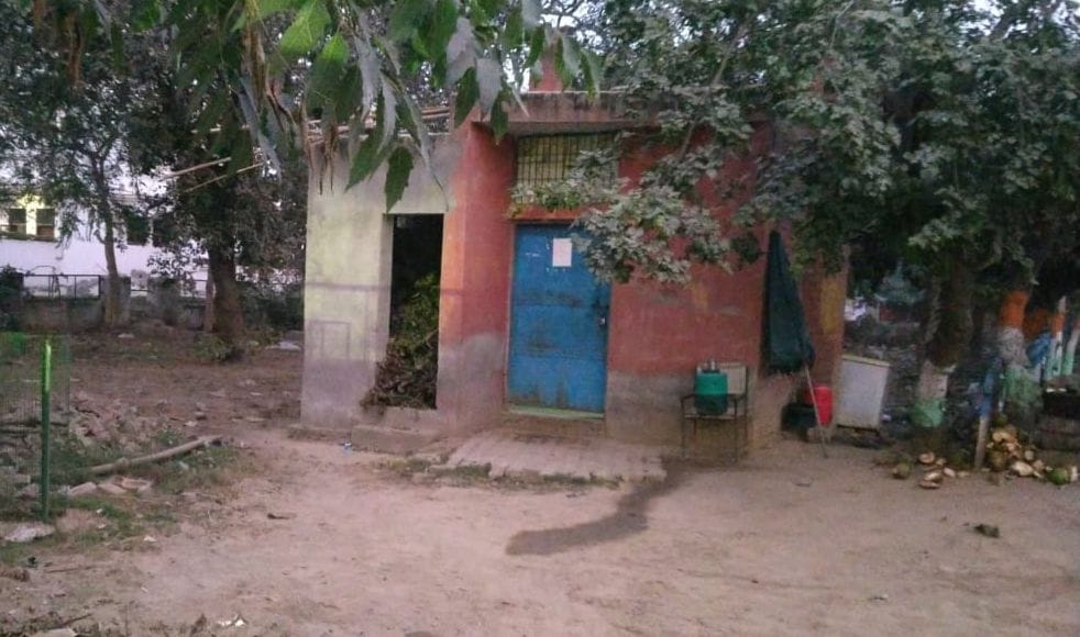 Due to high fluoride levels in the city, the groundwater is not safe to drink.