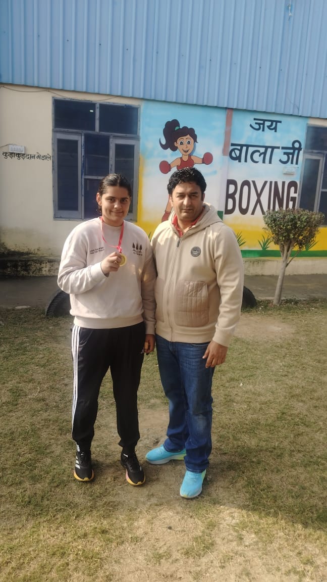 In the Senior National Boxing Championships, Meenakshi Hooda and Preeti won gold medals, while Vinka and Naina secured silver.