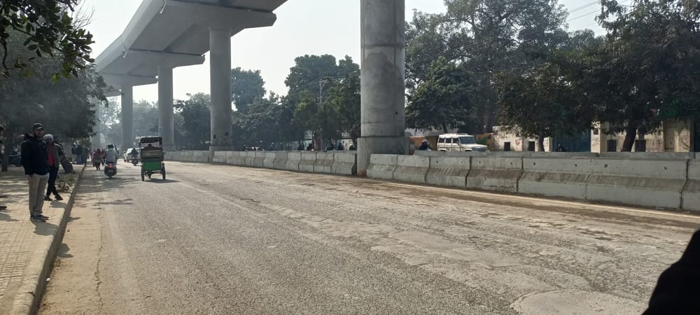 Barricading and pillar work begins for Metro up to Shahdara