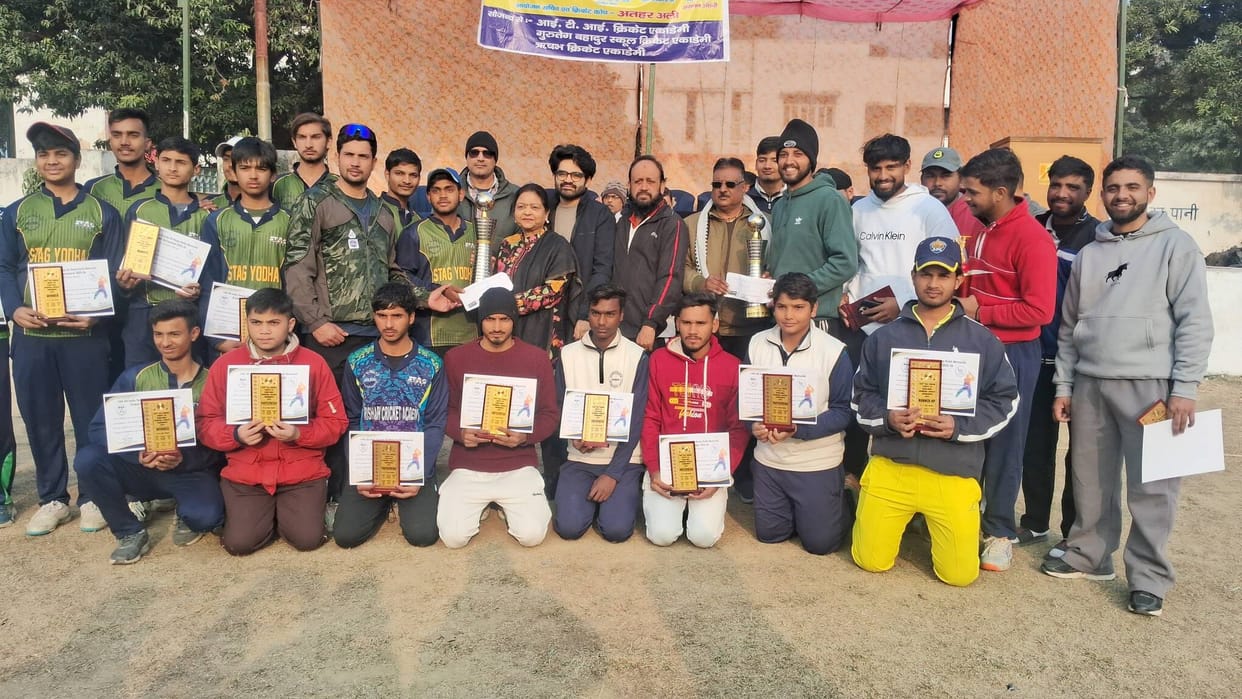 Stag Yoddha wins trophy in senior category cricket