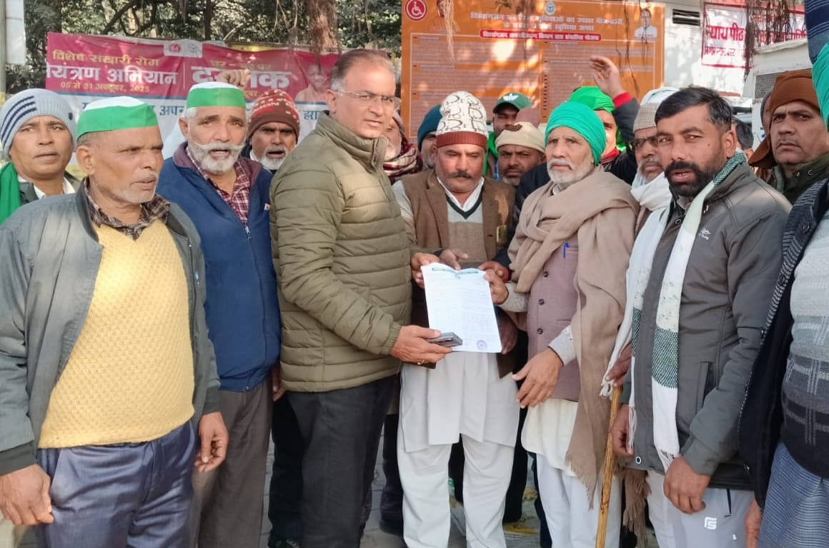 Farmers staged a sit-in protest against underweight