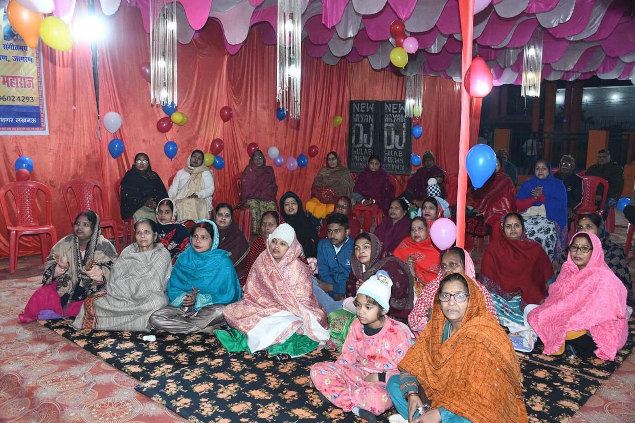 The devotees were mesmerized by listening to the stories of childhood pastimes.