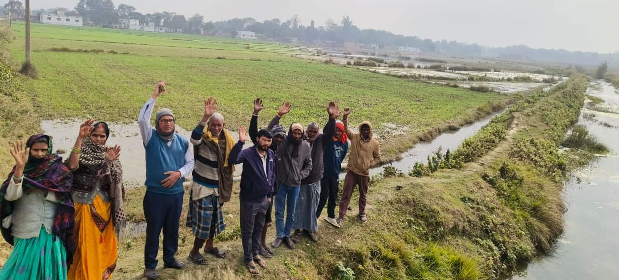 Siddharthnagar News: Farmers' crops submerged in minor water, anger