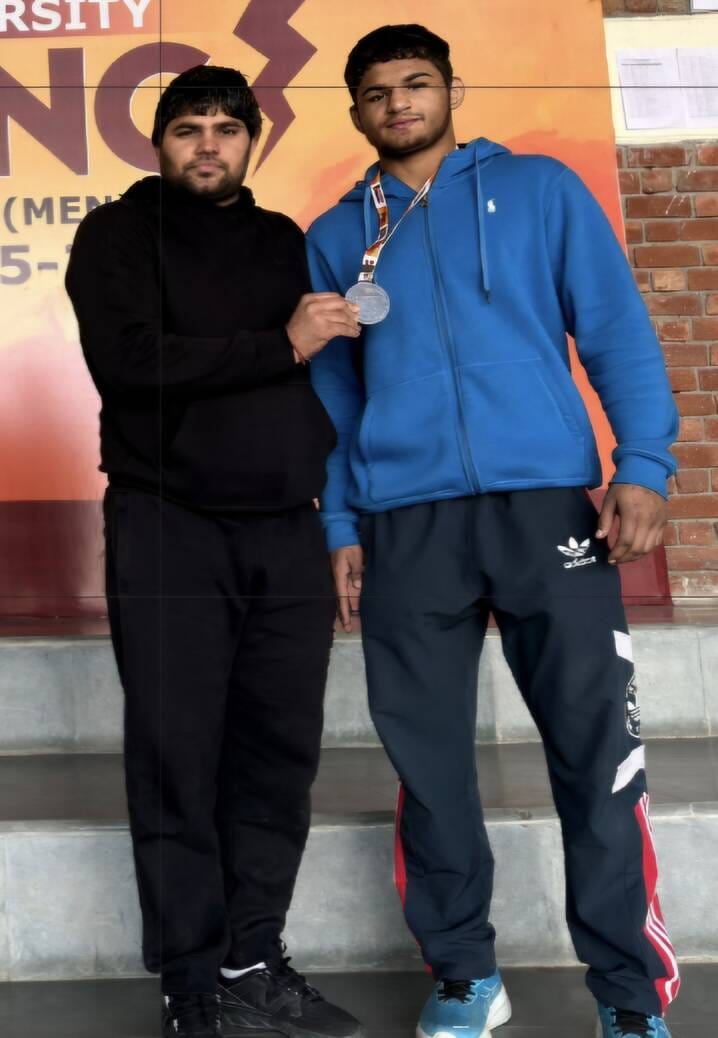 Akhil Rana won a bronze medal in the All India Inter-University Wrestling Competition.