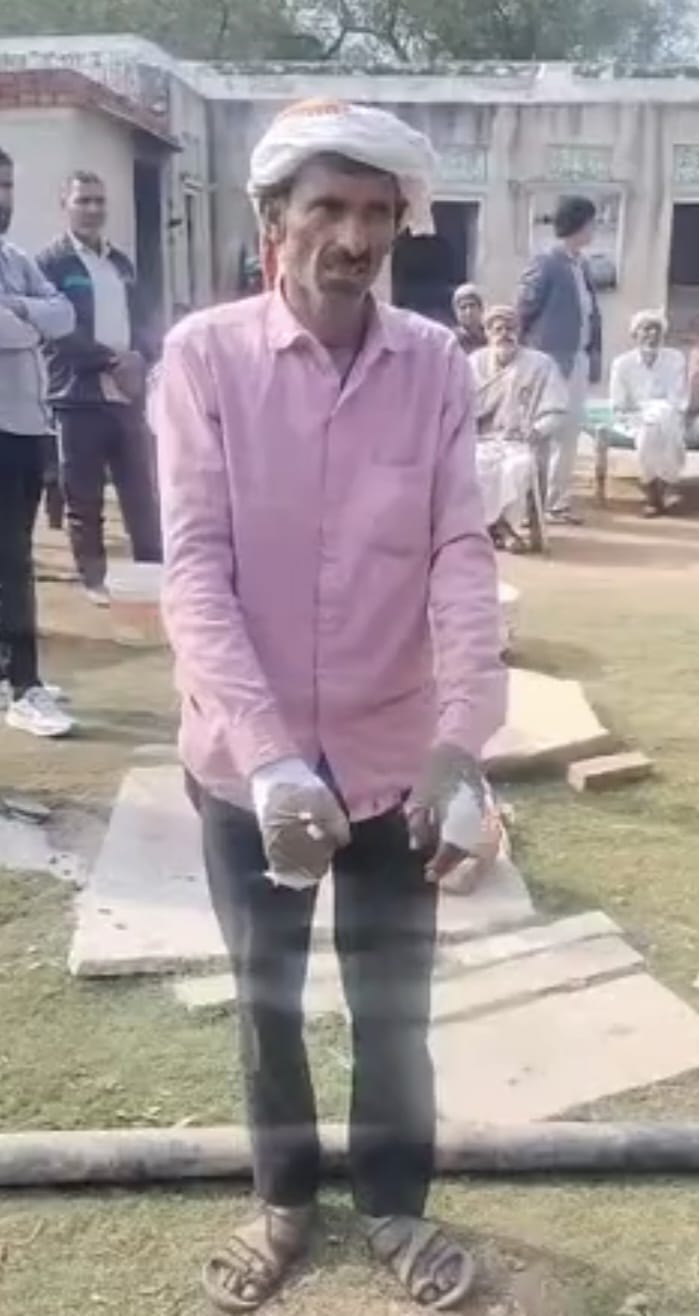 हमले के बाद घायल गोकुलचंद।