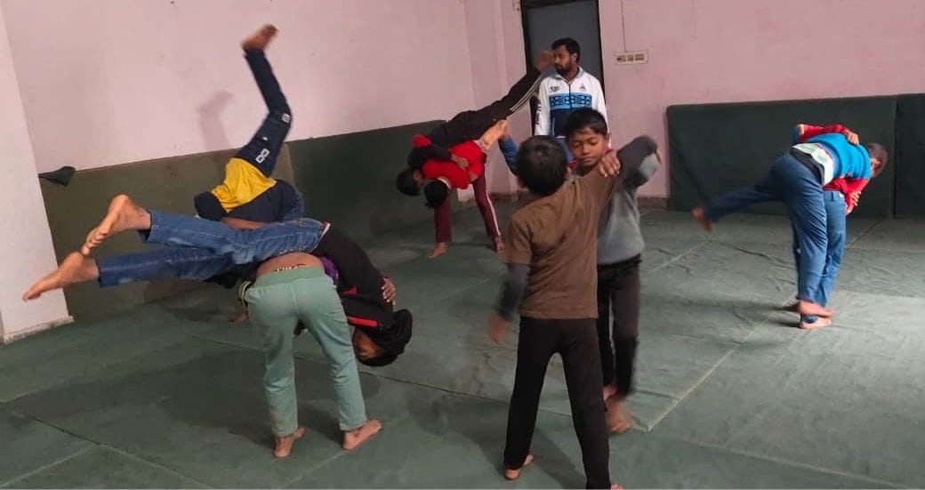 Siddharthnagar News: Enthusiasm increased when judo coach was found