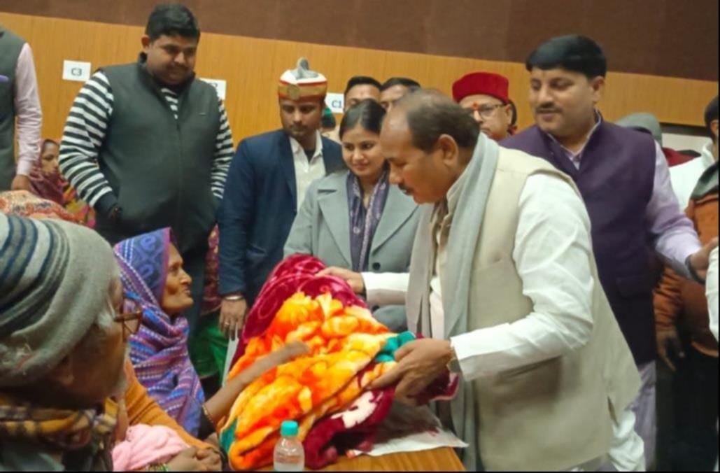 Azam Khan's family's allegations are political: Dara Singh
