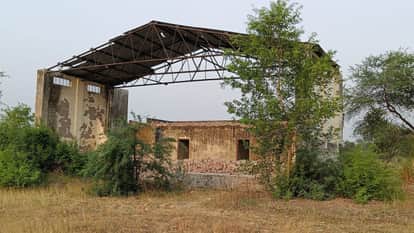 Katghara Shankar auditorium not handed over even after 16 years