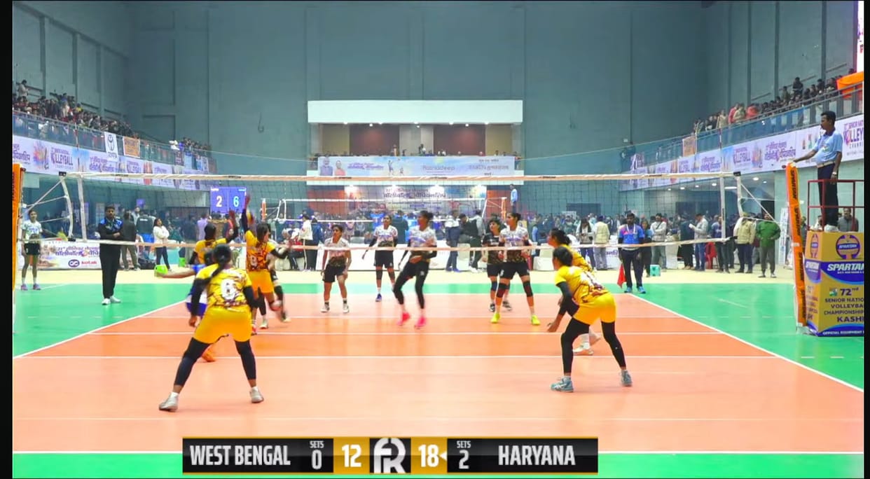 Women's team reached the semi-finals in the volleyball championship