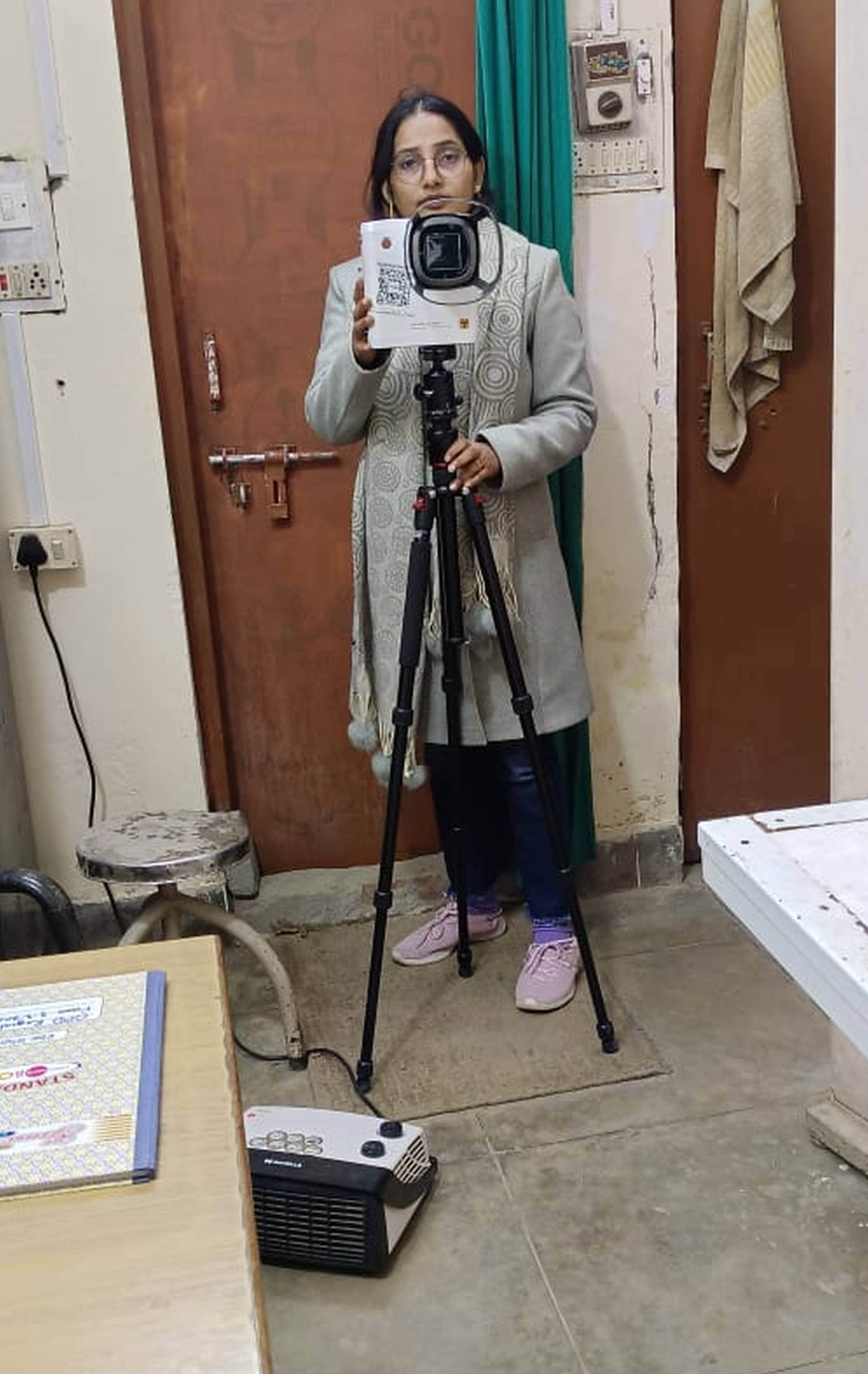 टीबी अस्पताल में इंस्टॉल पोर्टेबल हैंड हेल्ड एक्सरे मशीन। स्रोत- स्वास्थ्य विभाग