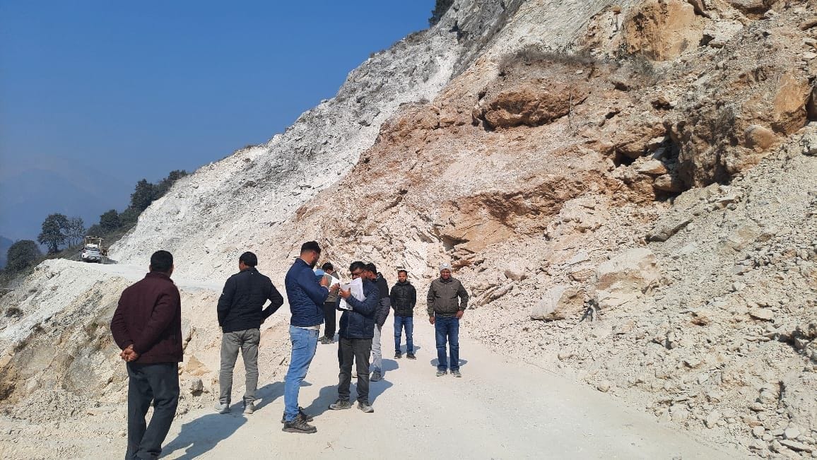THDC will treat the cracked hills of Hardiya and Ratigad on the Thal-Munsiyari road.
