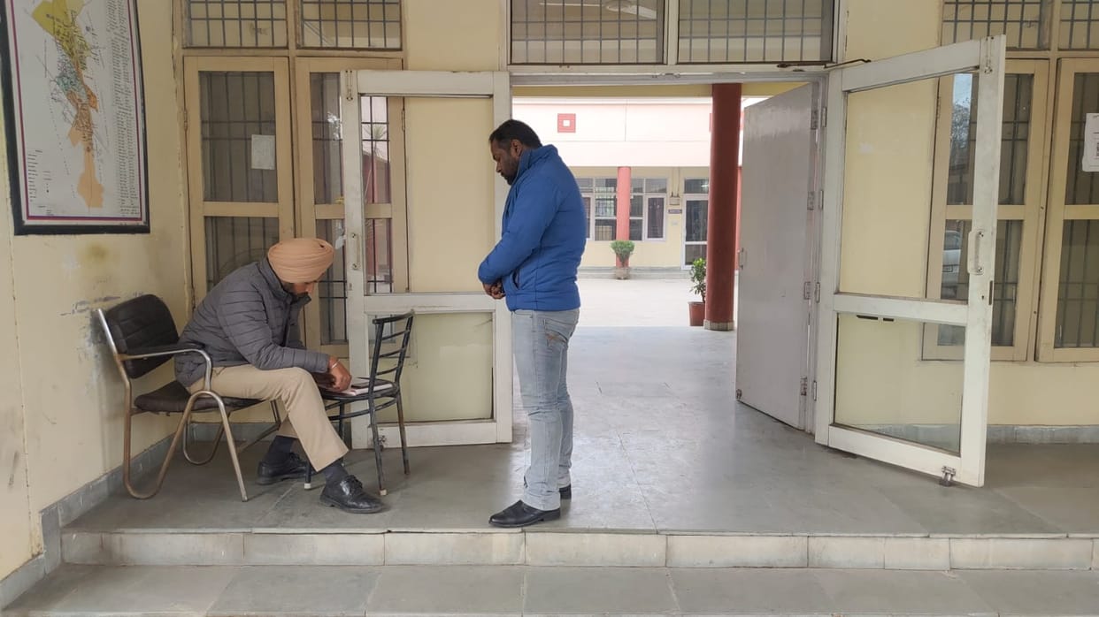 Lesson learnt from the incident: People visiting police stations will be entered in the register.
