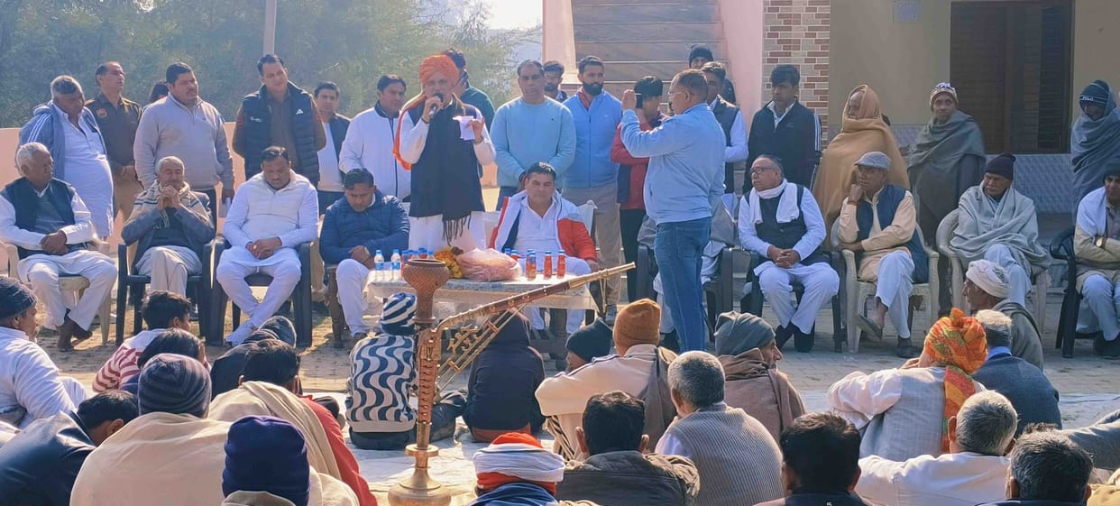 In Nilothi, the MLA interacted with the villagers and highlighted his achievements.