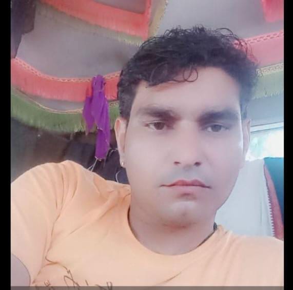 The truck driver and cleaner died due to suffocation.