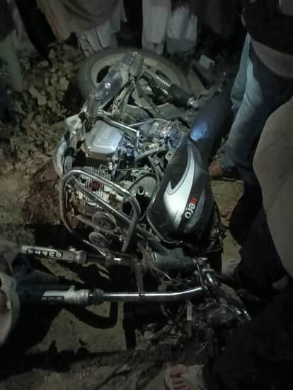 Two friends died in a road accident