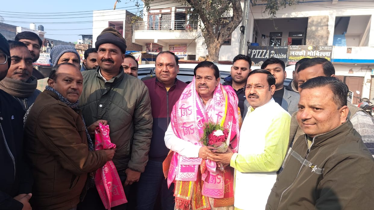 Union Minister of State BL Verma took a strong stance, saying that any Kashmiri citizen trying to offer namaz at the Ram temple will not be spared.