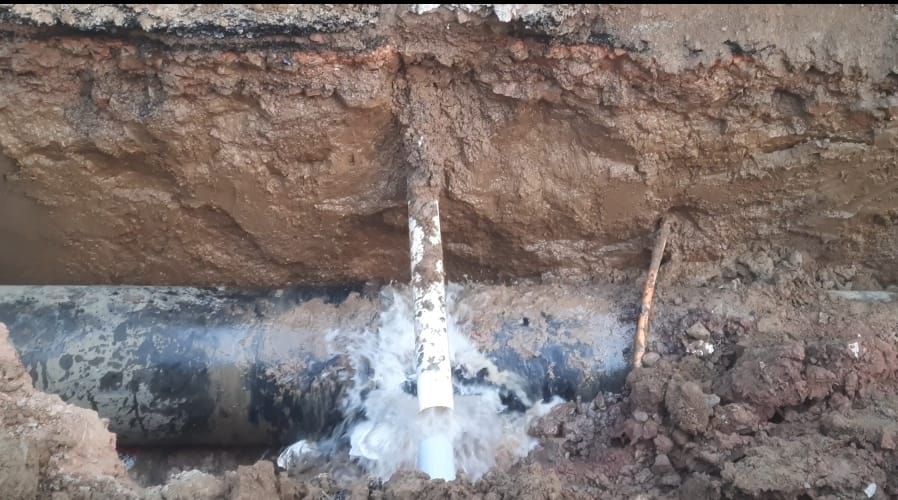 Pipeline Bursts Again Within 12 Hours Residents Struggle Amid Heatwave