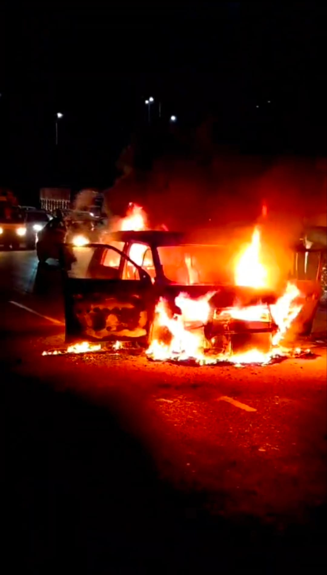 Car catches fire on Delhi-Meerut road, driver jumps out to save his life
