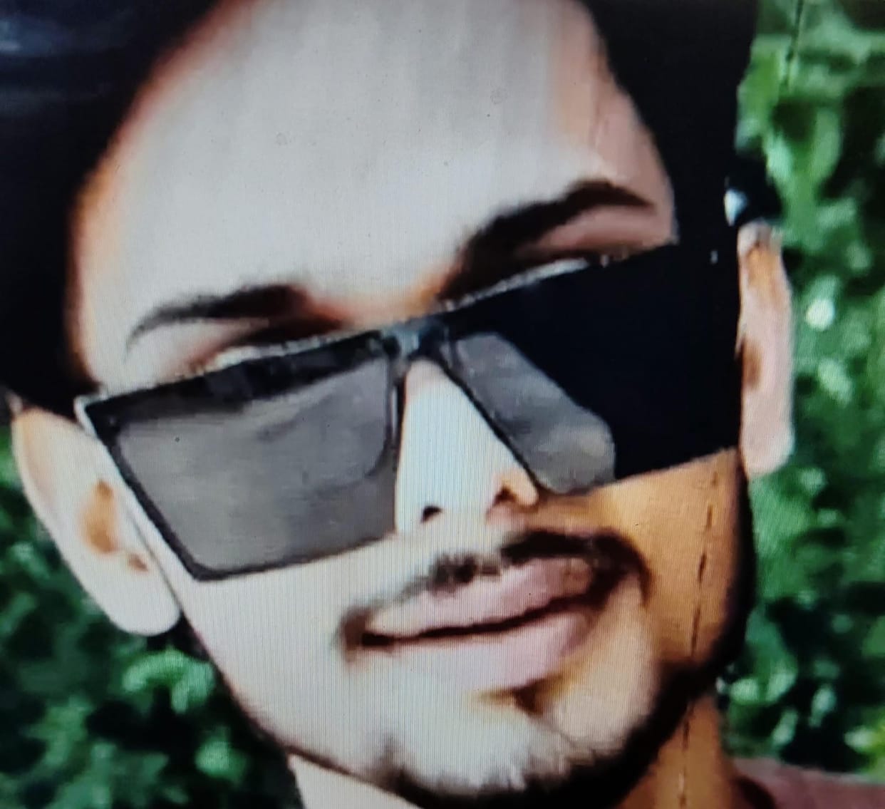 Company employee hanged himself to death