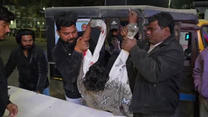 News Old animosity turns violent  accused attacks with meat cleaver  two youths injured in Betul