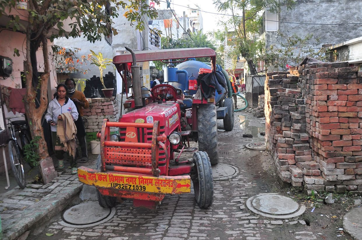 Sewage water is coming into drinking water, angry people protested