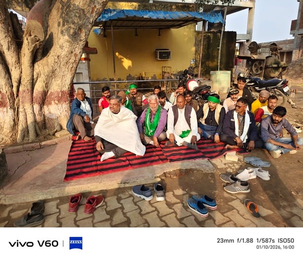 Bhakiyu Bhanu staged a sit-in at the police station to protest the closure of the dhaba.