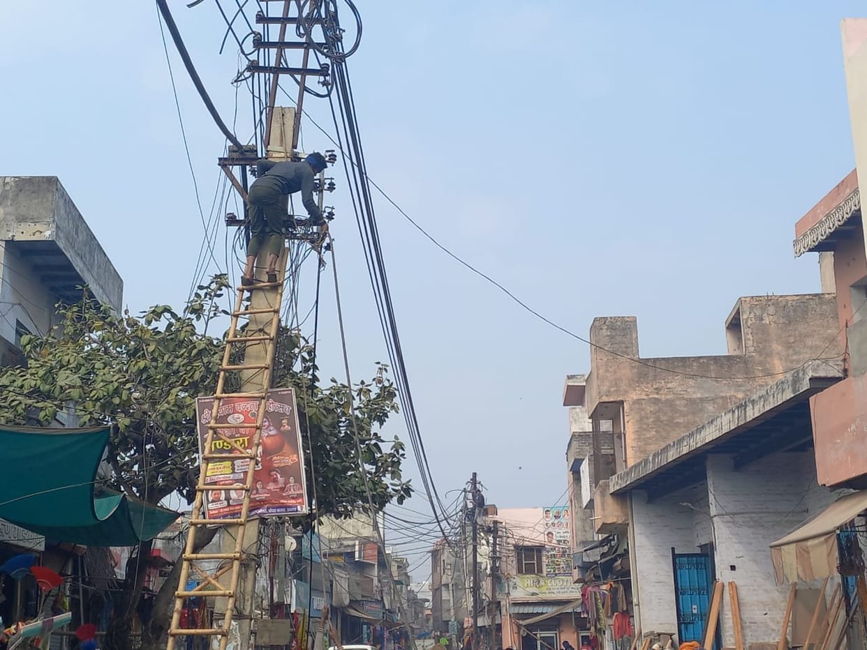 Due to maintenance work, there was a 9-hour power outage, causing inconvenience to the city residents.