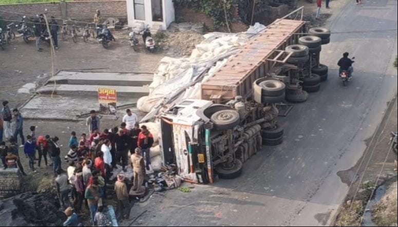 Fog and high speed added to the woes, with two separate accidents blocking roads.