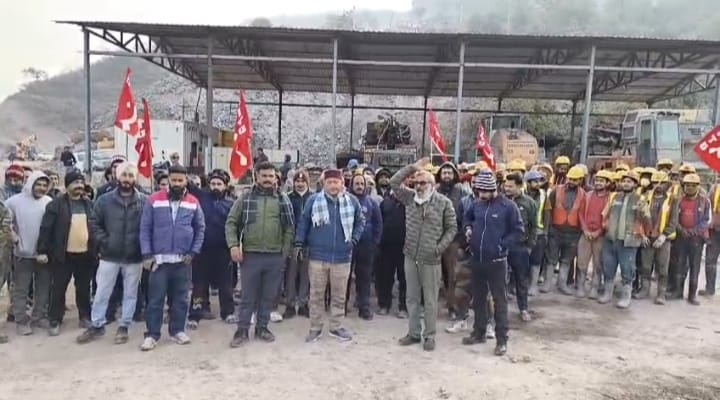 Workers stage protest at the gate of Max Infra Company in Mahla