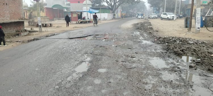 Delhi:नई तकनीक अपनाकर एमसीडी अब कुछ ही मिनटों में भरेगी गड्ढे, बारिश में भी काम करेंगी आधुनिक मशीनें – Mcd Will Now Fill Potholes In A Few Minutes, Pollution Will Reduce