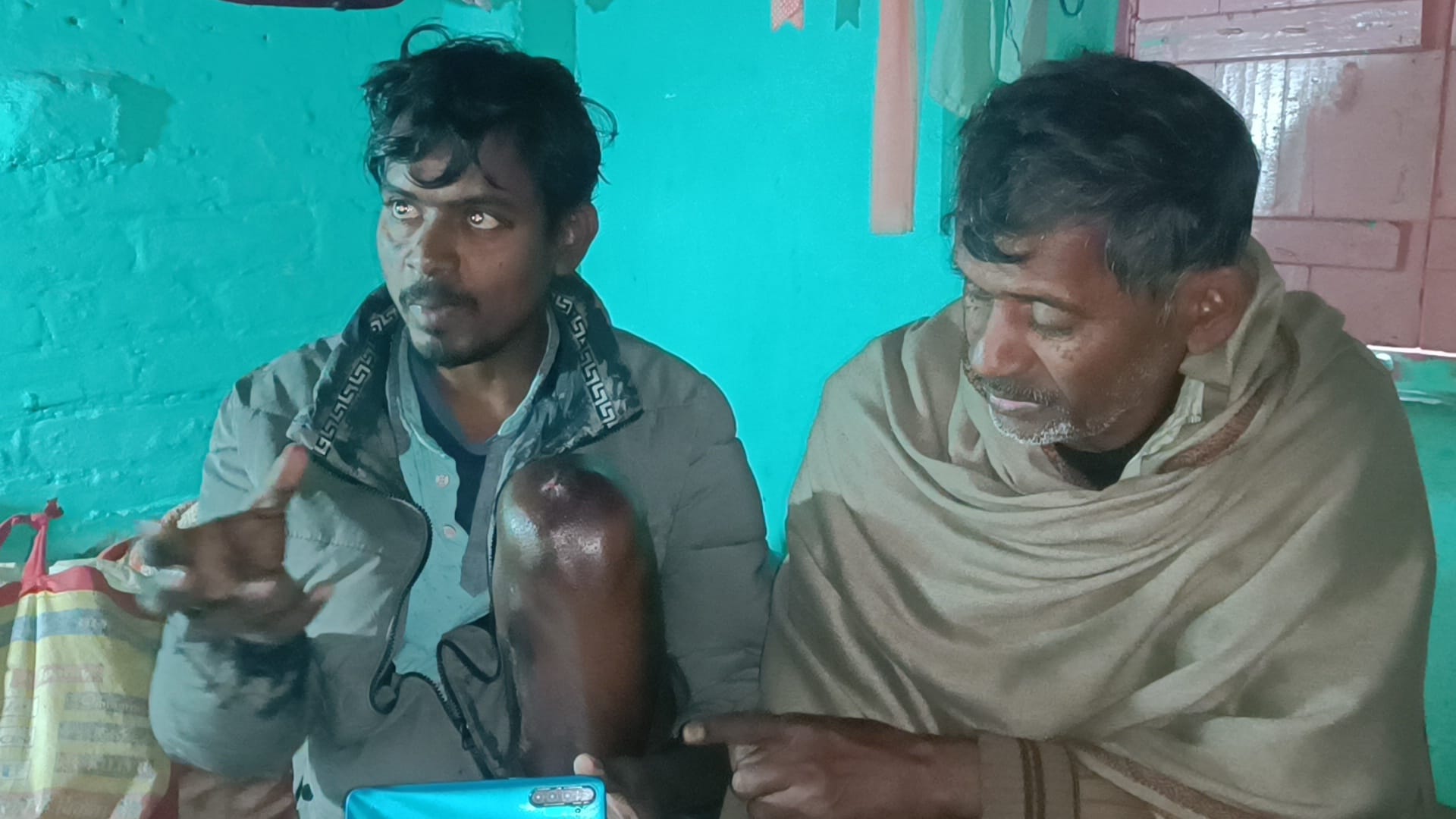 पीड़ित मरीज और परिजन