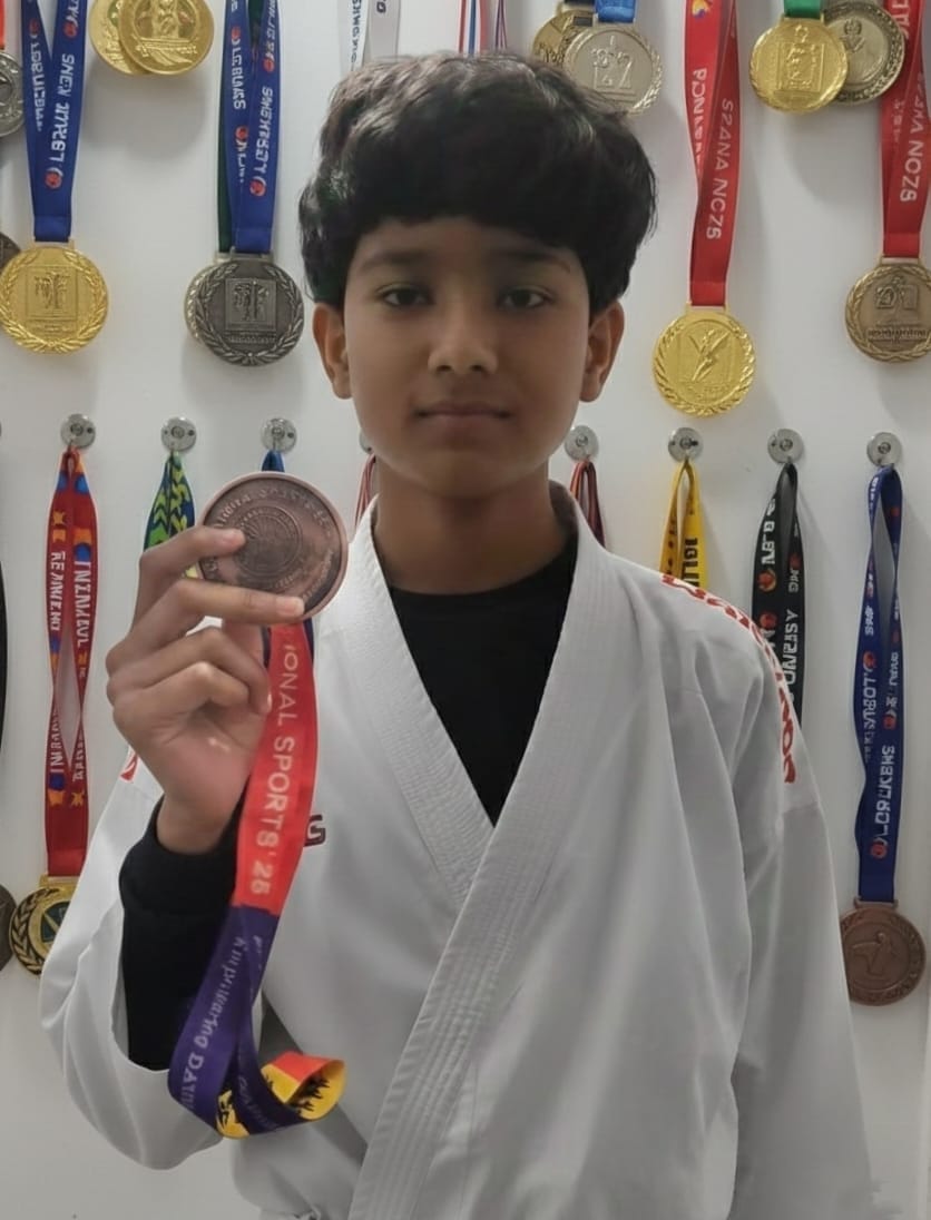 Devansh won bronze medal in National DAV Karate Championship