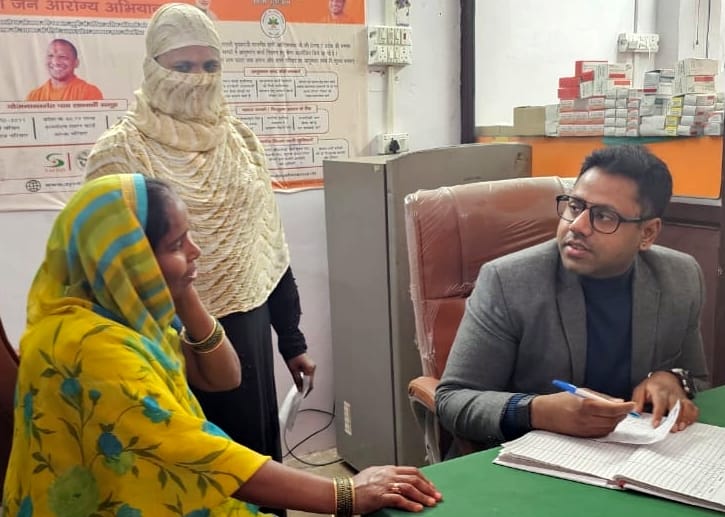 Chief Minister's health camps see a large number of patients with cold and fever.