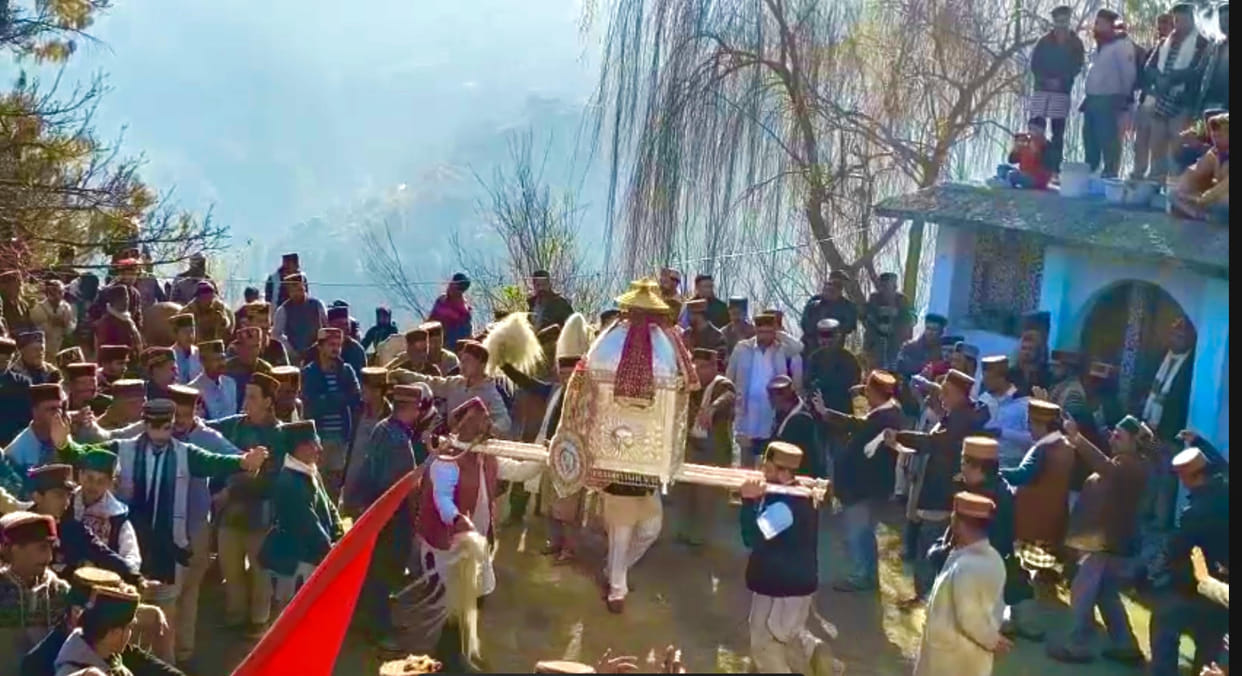 Chikhadeshwar Maharaj returned to the temple after Dhawaala Yatra