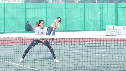 Lucknow University defeated Shouts