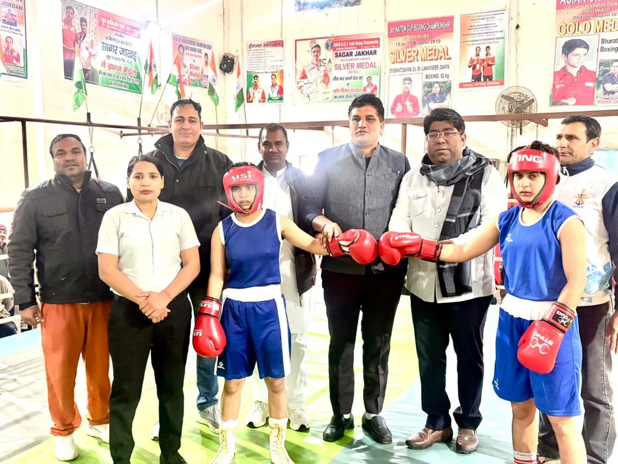 Boxer Nishant won the gold medal and Shubham won the silver medal.