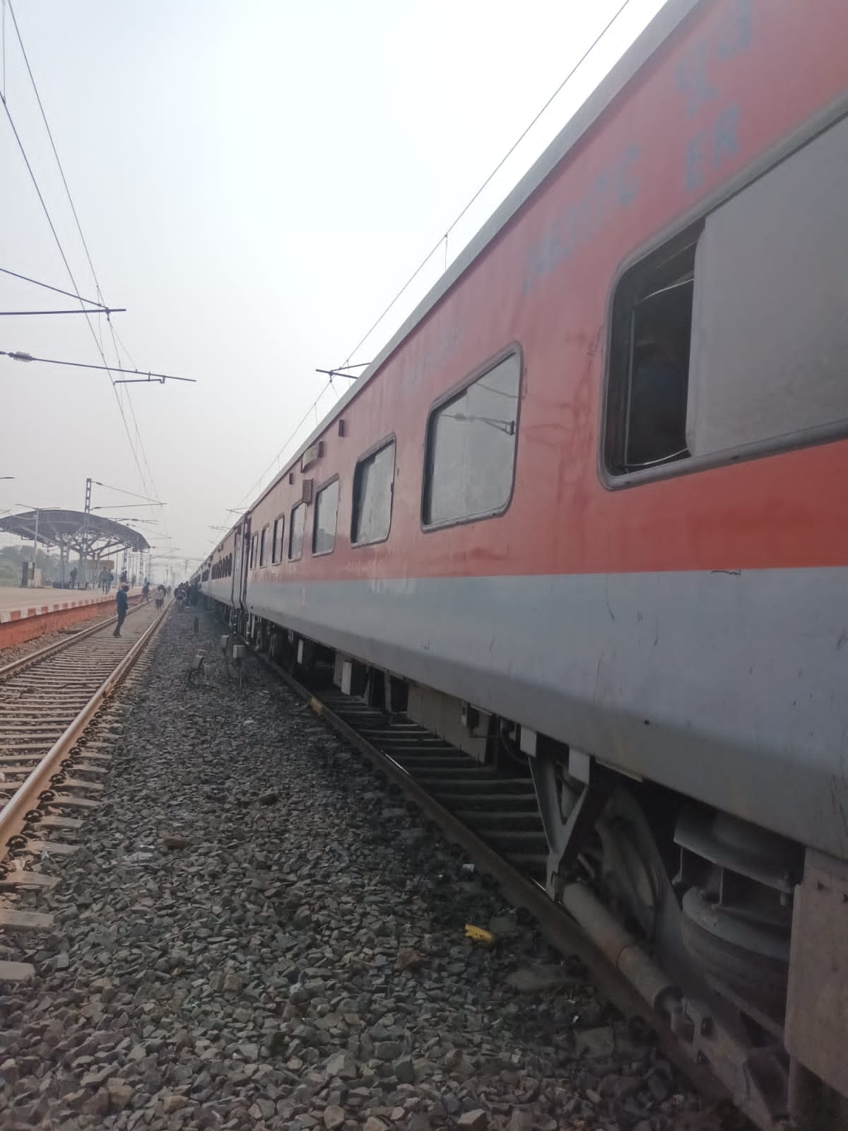 बरियारपुर स्टेशन पर खड़ी ट्रेन