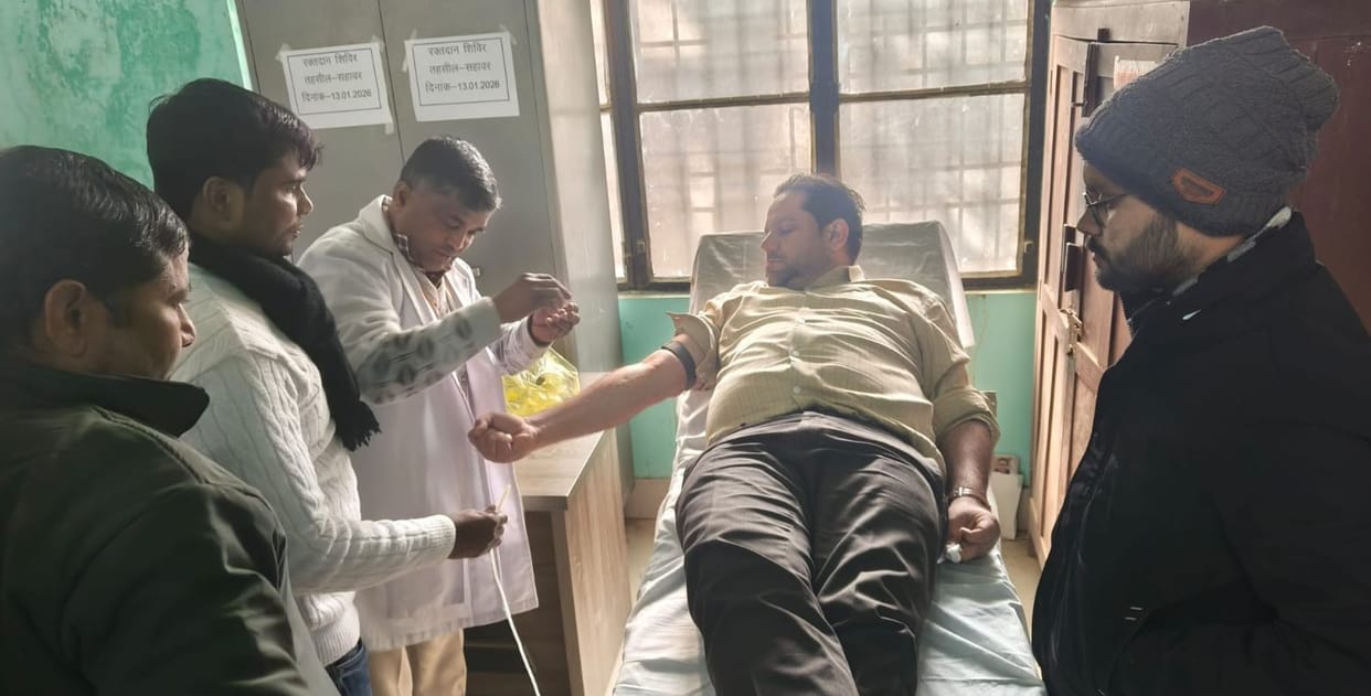 17 people including the Tehsildar donated blood.