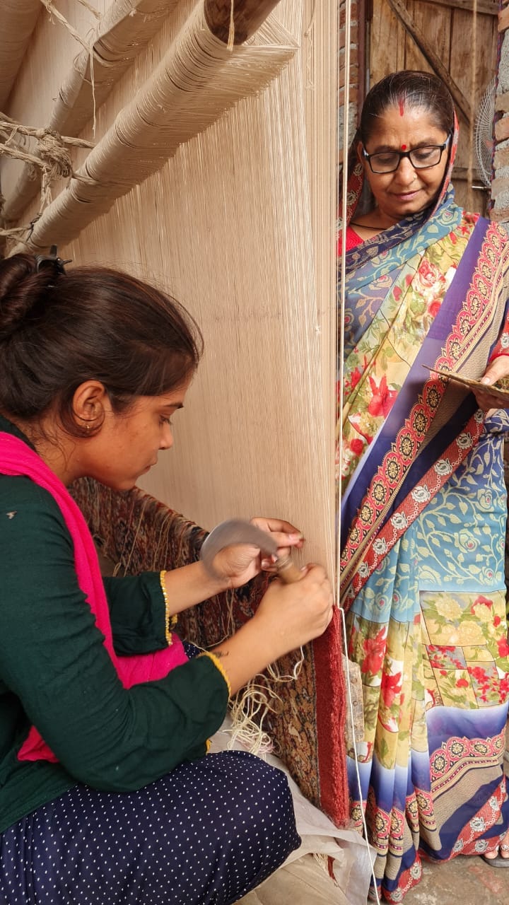 A shortage of artisans and the impact of tariffs... the carpet business is suffering.