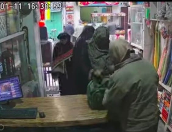 Women stole trolley bag from the establishment