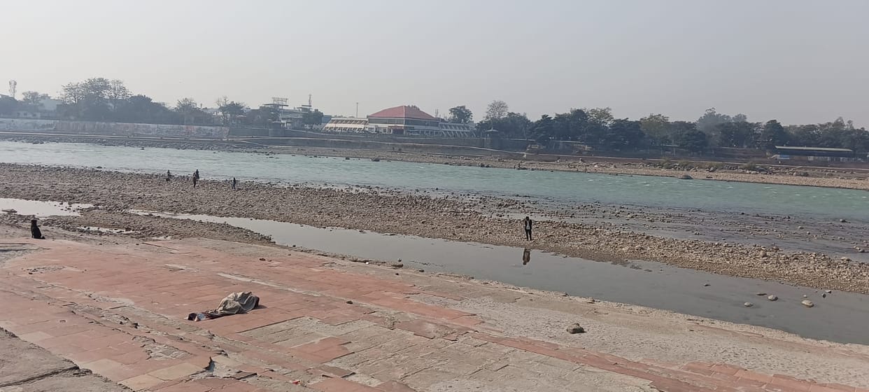 Ganga shifted 100 meters away, risking bathing