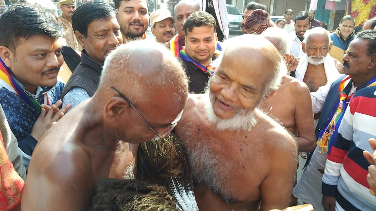 Rath Yatra organised on the entry of Jain Acharya Saubhagya Sagar into the city