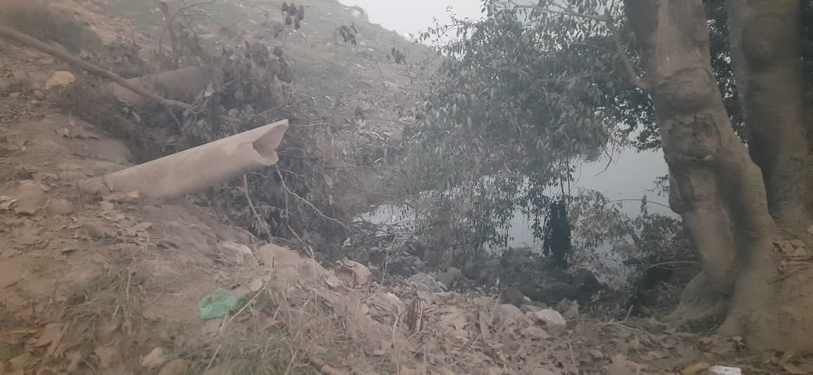 Despite the installation of five sewage treatment plants, polluted water is still flowing into the Western Yamuna Canal