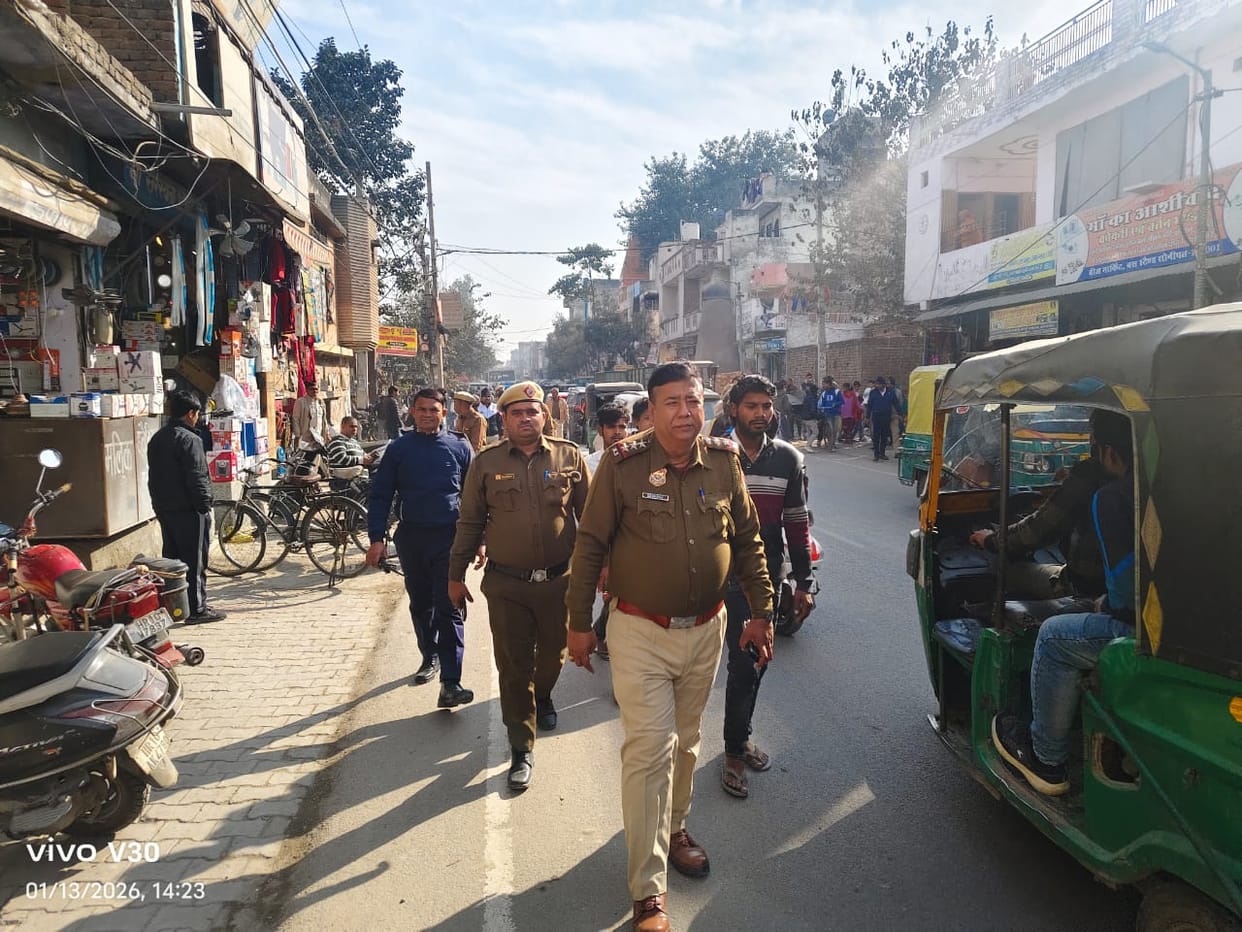 The municipal corporation, along with the police, removed the encroachments.
