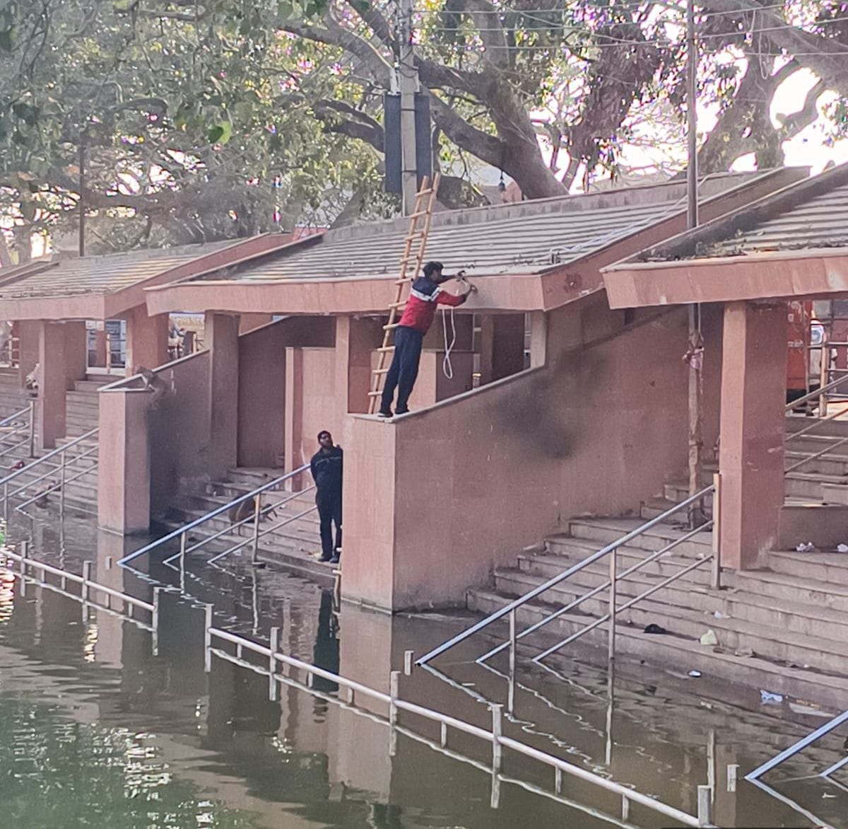 Lights installed in the sheds built on the ghats