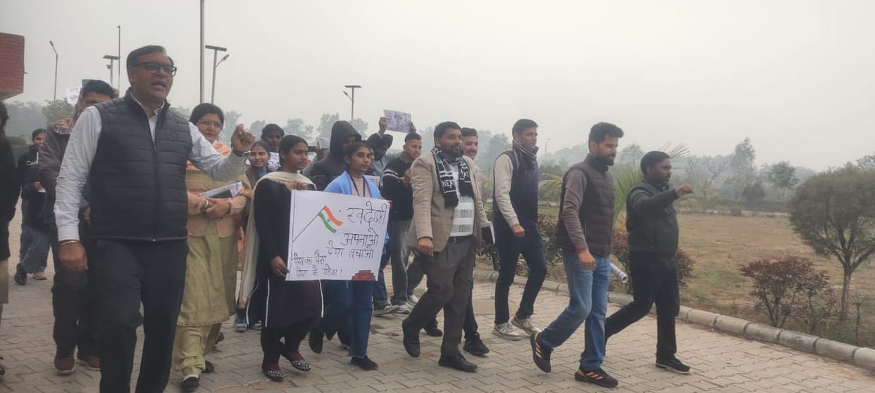 The message of de-addiction was given at the camp